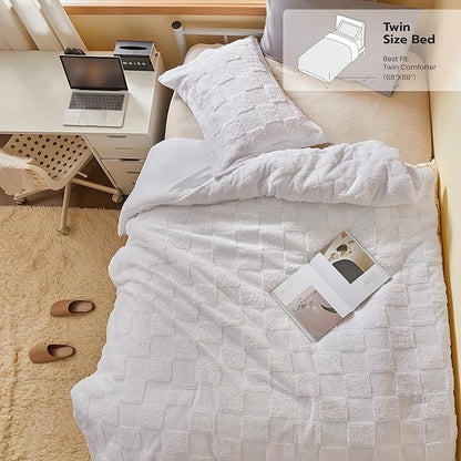 Joiedomi Tufted Twin Comforter Set, 2 Pieces White Boho Twin Bedding Set with 1 Plaid Geometric Comforter and 1 Pillow Sham, Checkered Bed in a Bag for All Seasons