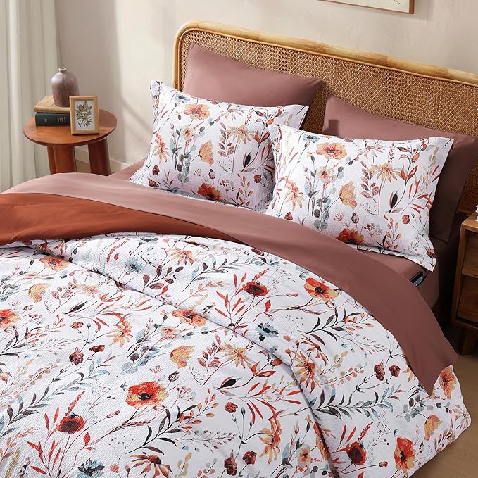 CASAAGUSTO King Comforter Set, 7 PCS White Floral Comforter Set with Terracotta Flowers Leaves Pattern, Soft Seersucker Design All Season King Bedding Set(102"X90")