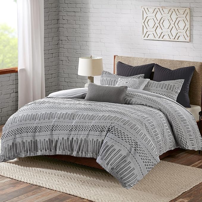 INK+IVY Luxurious Cotton-Bedding Set - Mid Century Trendy Geometric Design, All Season Cozy-Cover With Matching-Shams, King/Cal King, Rhea Jacquard Grey/Black