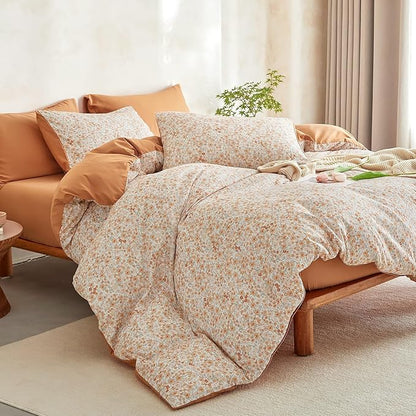 Wake In Cloud - Floral Comforter Set, Cute Vintage Flower Cottagecore Aesthetic for Women Teen Girls, Soft Lightweight Dorm Bedding, 3 Pieces, Cream Orange, Queen Size