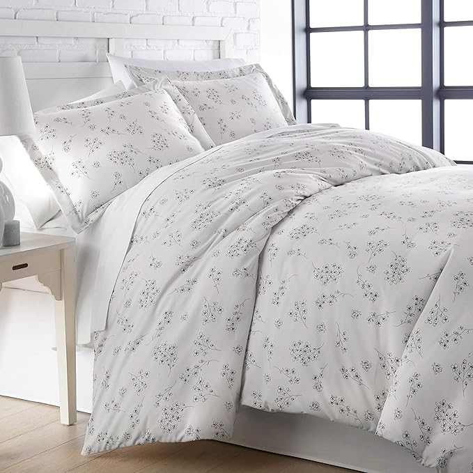 Southshore Fine Living, Inc. 3-Piece Oversized Comforter King Size, Down Alternative Floral Comforter with Matching Shams, Soft Flowered Bedspread for California/King Mattress, Sweet Florals Grey