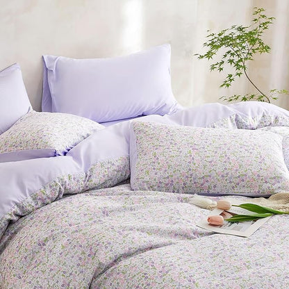 Wake In Cloud - Floral Comforter Set, Cute Vintage Flower Cottagecore Aesthetic for Women Teen Girls, Soft Lightweight Dorm Bedding, 3 Pieces, Lilac, Queen Size