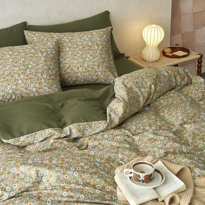 Wake In Cloud - Floral Comforter Set, Cute Vintage Flower Cottagecore Aesthetic for Women Teen Girls, Soft Lightweight Dorm Bedding, 3 Pieces, Olive Green, Full Size
