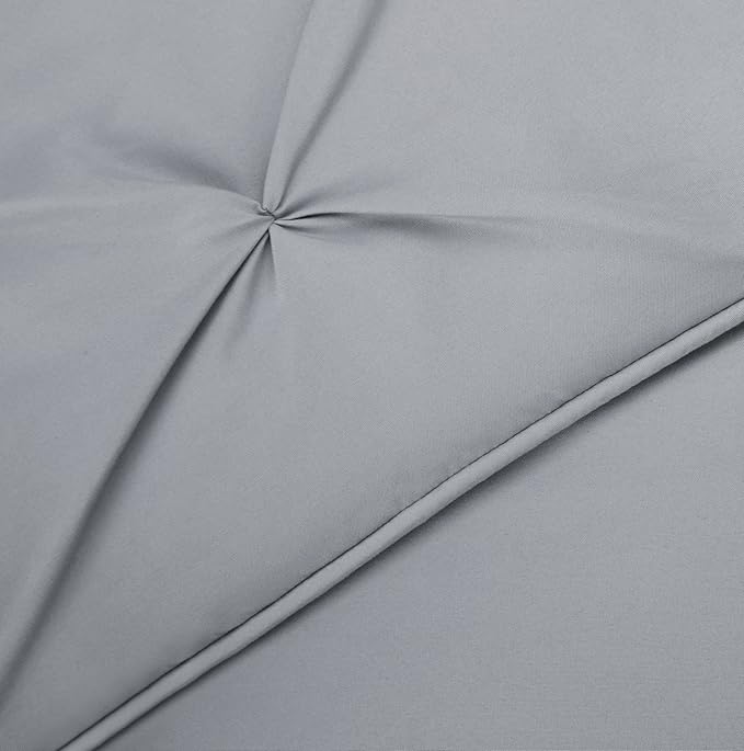 Amazon Basics Soft, Lightweight King Size Comforter Set, All-Season Down-Alternative 3-Piece Bedding Set, Pinch Pleat Design with Piped Edges, Dark Grey
