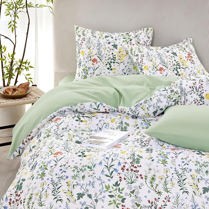 Wake In Cloud - Floral Comforter Set, Shabby Chic Cottage Garden Botanical Flower Style with Elegant Wildflower Pattern, Soft Lightweight Bedding, 3 Pieces, Multicolor Green, Full Size