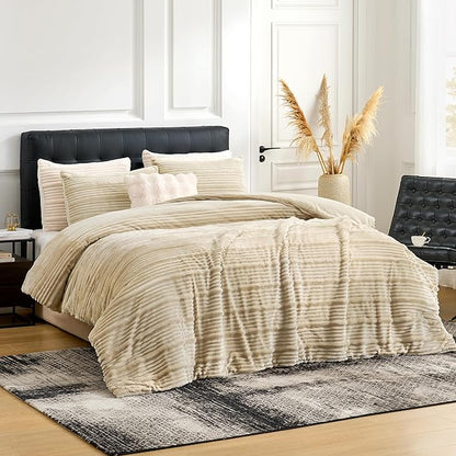 Amélie Home High-End Fleece Twin Comforter Set,Cozy Warm Striped Plush Bedding Set for Winter, 3 Pieces, 1 Cozy Comforter with 2 Pillowcases, Beige, 68"x90"