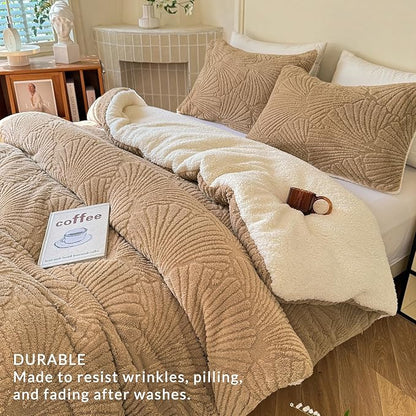 Seashell Jacquard Sherpa Comforter Set Warm Cozy Premium Bedding 2 Pieces, Twin Size Geometric Pattern Quilt Comforter with 1 Pillowcases(68"X90" Beige)