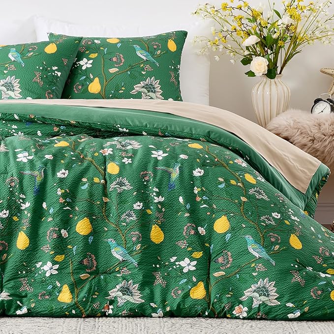 MUSSEL Green Bedding King Comforter Set 3 Pieces,Vintage Botanical Floral Pattern Bed Comforter Sets,Boho Whimsical Modern Printed Design Cute Seersucker Bedroom Comforter and Shams