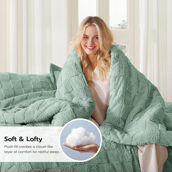 Joiedomi Tufted King Size Comforter Set, 3 Pieces Sage Green Boho King Bedding Set with 1 Plaid Geometric Comforter and 2 Pillow Shams, Checkered Bed in a Bag for All Seasons