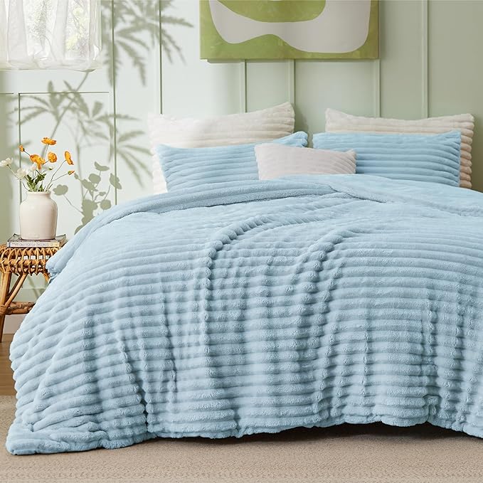 Bedsure King Size Comforter Set - GentleSoft™ 3 Pieces Fluffy Double-Side Fleece Comforter Set, Cozy Striped Room Decor Aesthetic, Luxury Light Blue King Bedding with 2 Pillowcases, 104x90 Inches