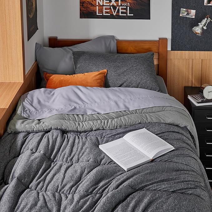 Bedsure Twin/Twin XL Comforter Set - Cooling and Warm Bed Set, Dark Grey Reversible Bedding for All Season, 2 Pieces, 1 Twin/Twin XL Size Comforter (68"x88") and 1 Pillow Case (20"x26")