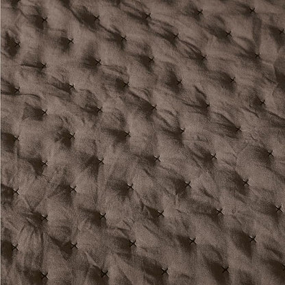 Amazon Basics Brushed Microfiber Quilt Set, Extra Soft with Natural Texture, 2-Piece, Twin/Twin XL, Brown