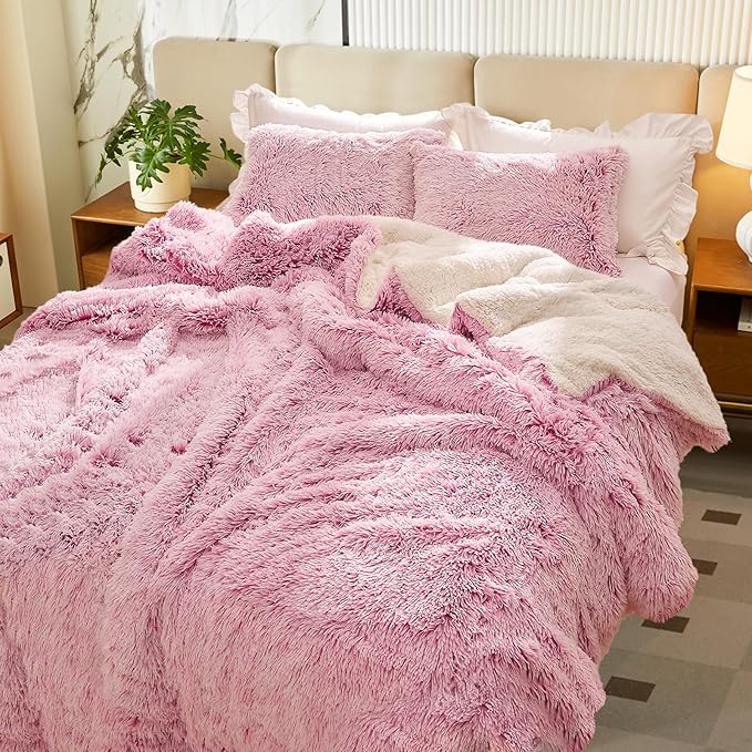 Luxury Faux Fur Shaggy Fluffy Comforter Set Full/Queen Size Mixed Old-Pink and White Long Hair, 3 Pieces Plush Flannel Sherpa Backing Reversible Soft Microfiber Bedding Set Super Warm for Winter