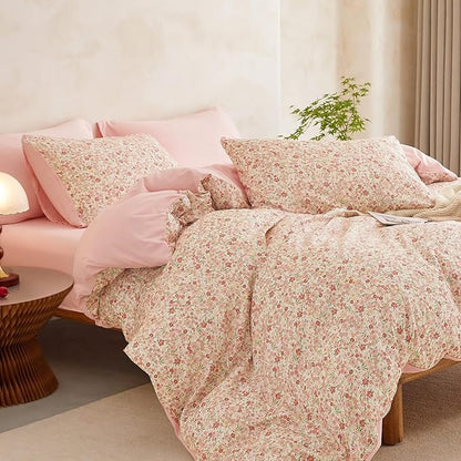 Wake In Cloud - Floral Comforter Set, Cute Vintage Flower Cottagecore Aesthetic for Women Teen Girls, Soft Lightweight Dorm Bedding, 3 Pieces, Cream Pink, Full Size