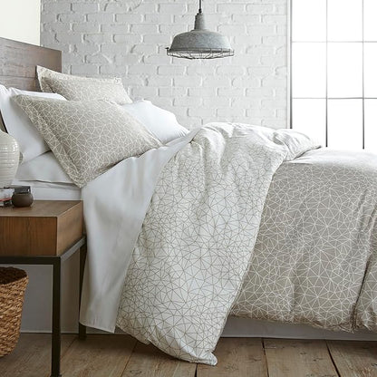 Southshore Fine Living, Inc. Cal King Lightweight Comforter Set with 2 Pillow Shams, Reversible Bedding Set - Geometric Print - Alternative Down Comforter for California/King Bed, Taupe & White