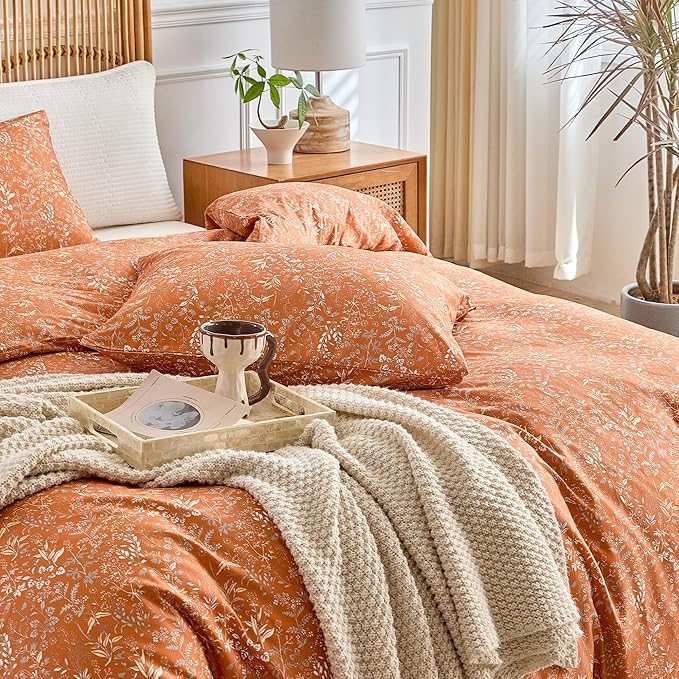 mixinni Caramel Comforter Set Queen-Exquisite Floral Queen Size Comforter Set for All Seasons, 3 Pieces, 1 Wildflower Plants Comforter (90"x90") and 2 Pillow Cases (20"x26"), Caramel