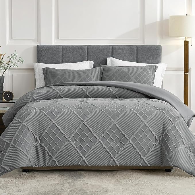 Amélie Home Twin Comforter Set, 2 Piece Grey Jacquard Bedding Set with 1 Pillow case, Soft Microfiber Diamond Design, Lightweight All-Season for Bedroom & Dorm