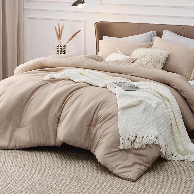 Bedsure Queen Comforter Set - Warm Sand Comforter Queen Size, Soft Bedding for All Seasons, Cationic Dyed Bedding Set, 3 Pieces, 1 Comforter (90"x90") and 2 Pillow Shams (20"x26"+2")