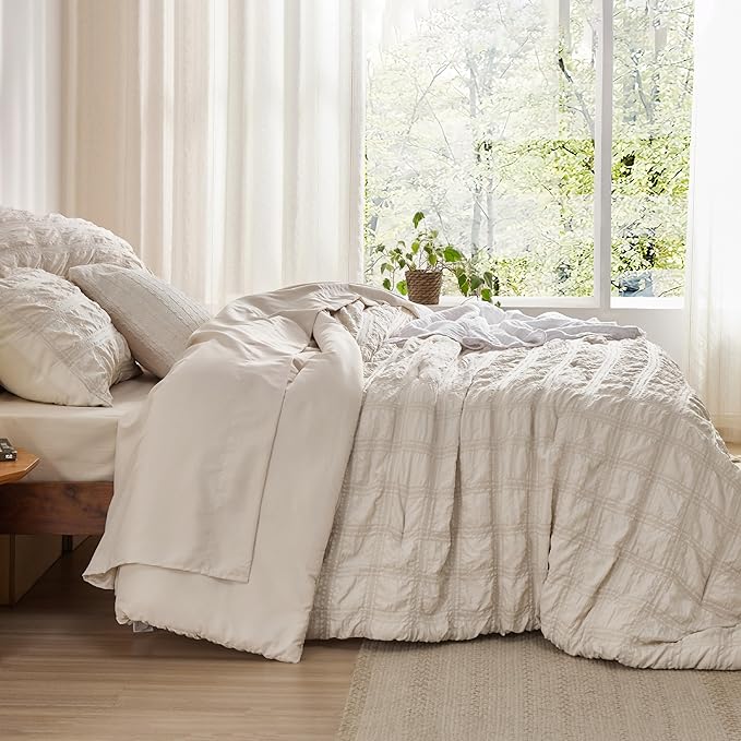 Bedsure Bed in a Bag Queen - 7 Pieces Plaid Seersucker Bedding Comforter Sets, Soft Lightweight Beige Boho Bed Set with Comforters Queen Size, Sheets, Pillowcases & Shams