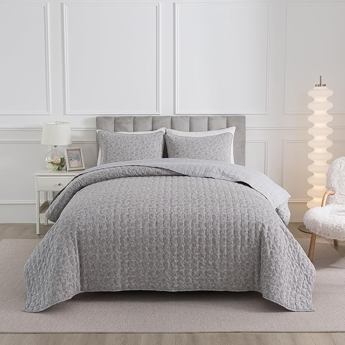 Soul & Lane Gray Whisper Cotton Quilt Set - Twin Size with 1 Sham, Geometric Quilted Comforter, Lightweight Modern Diamond Bedspread in Grey Tones, Diamond Stitched Bedding
