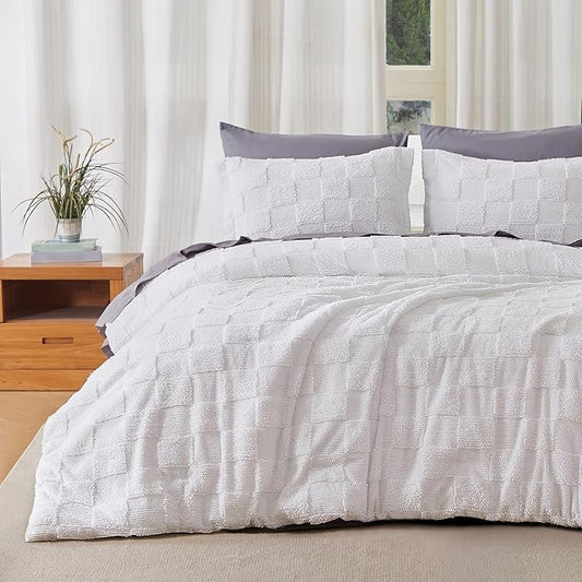 Joiedomi Tufted Queen Comforter Set, 3 Pieces White Boho Queen Bedding Set with 1 Plaid Geometric Comforter and 2 Pillow Shams, Checkered Bed in a Bag for All Seasons