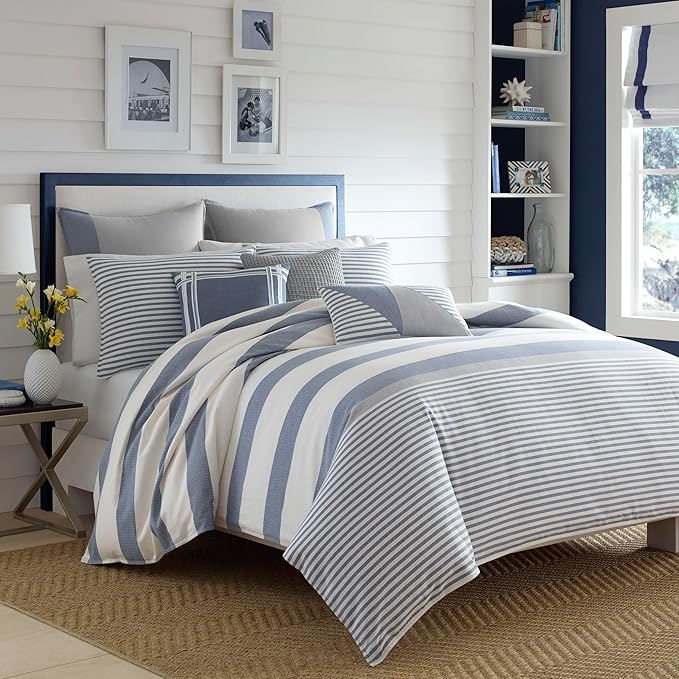 Nautica - Queen Comforter Set, Soft & Breathable Cotton Bedding with Medium Weight Feel, Reversible 3 Piece Bed Set with Matching Pillowcases (Fairwater Blue)