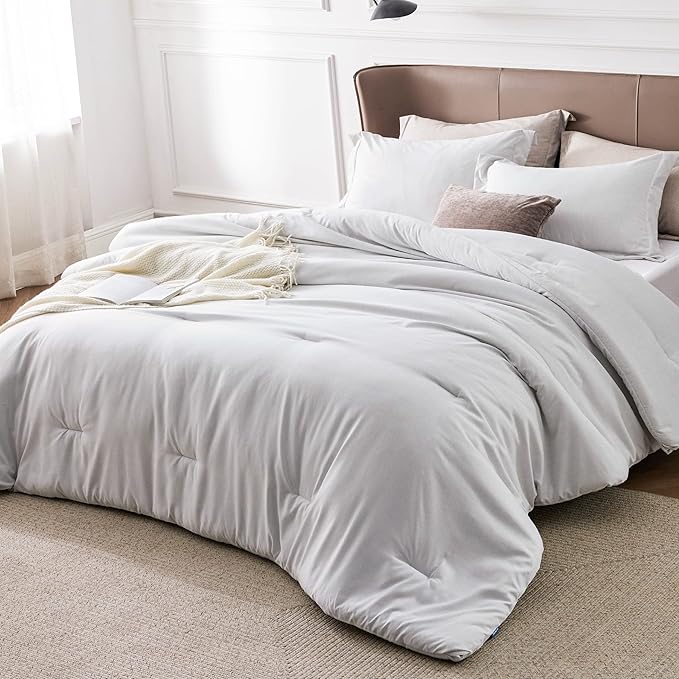 Bedsure Twin/Twin XL Comforter Set - Grayish White Soft Bedding for All Seasons, Cationic Dyed Bed Set, 2 Pieces, 1 Twin Size Comforter (68"x88") and 1 Pillow Sham (20"x26"+2")