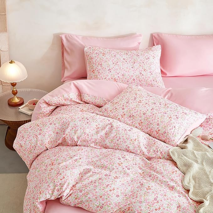 Wake In Cloud - Floral Comforter Set, Cute Vintage Flower Cottagecore Aesthetic for Women Teen Girls, Soft Lightweight Dorm Bedding, 3 Pieces, Pink, Full Size