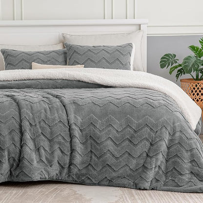 BEDELITE Fluffy Twin Comforter Set - Super Soft Sherpa Grey Comforter for Twin Size Bed, Luxury Warm Bedding Set for Winter, Fuzzy Bed Set 2 Piece (1 Comforter, 1 Pillowcase)