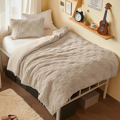 Joiedomi Tufted Twin Comforter Set, 2 Pieces Brown Boho Twin Bedding Set with 1 Plaid Geometric Comforter and 1 Pillow Sham, Checkered Bed in a Bag for All Seasons