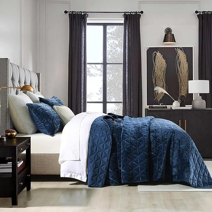 Homzard Velvet King Size Comforter Set, Luxurious King Quilt, Navy Blue Bedding Set, Soft Plush Bedspread Set, Warm Lightweight Bedding for All Season