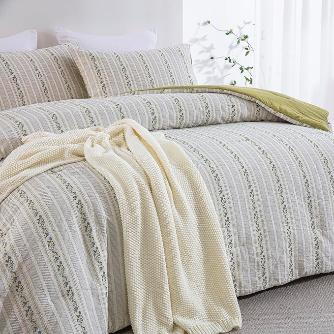 100% Cotton Jacquard Comforter Set, Striped Floral Print, Soft Lightweight Reversible 3 Piece Bedding Sets for All Season, King(104"x90")