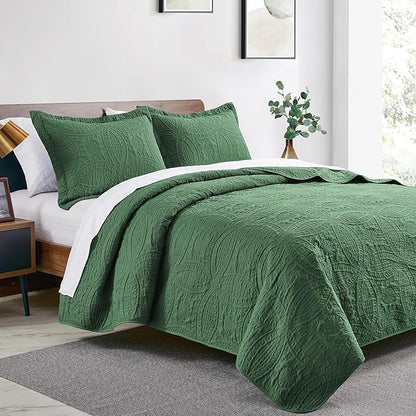 Love's cabin California King Size Quilt Set Olive Green Bedspreads - Soft Summer Lightweight Bedspread Comforter - Modern Coin Pattern Coverlet for All Season - 3 Pieces (1 Quilt, 2 Pillow Shams)