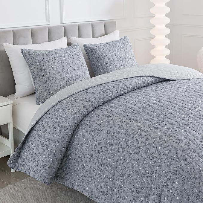 Soul & Lane Blue Whisper Cotton Quilt Set - King Size with 2 Shams, Geometric Quilted Comforter, Lightweight Modern Diamond Bedspread in Blue Tones, Diamond Stitched Bedding
