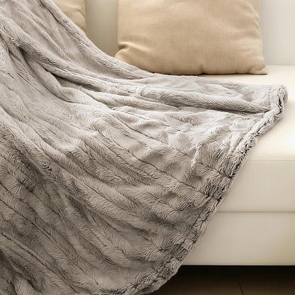 Electric Heated Blanket Throw Size 50"x60", Fast Heating Throw, Plush Faux Fur for Sofa & Office,4 Heating Levels & 10 Hours Auto Off, Machine Washable, Gifts for Family-Light Brown