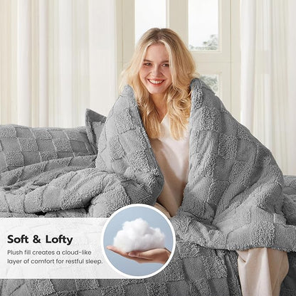 Joiedomi Tufted Queen Comforter Set, 3 Pieces Grey Boho Queen Bedding Set with 1 Plaid Geometric Comforter and 2 Pillow Shams, Checkered Bed in a Bag for All Seasons