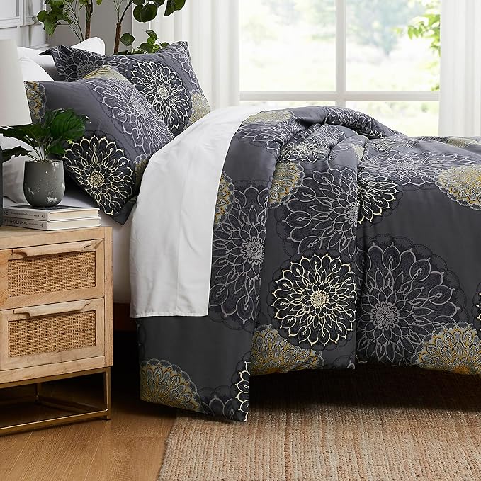 Southshore Fine Living, Inc. Comforter California King Size Bedding Set, Down Alternative Boho Bedspread, Paisley Floral Comforter, King/California Size with 2 Matching Shams, Midnight Floral Black
