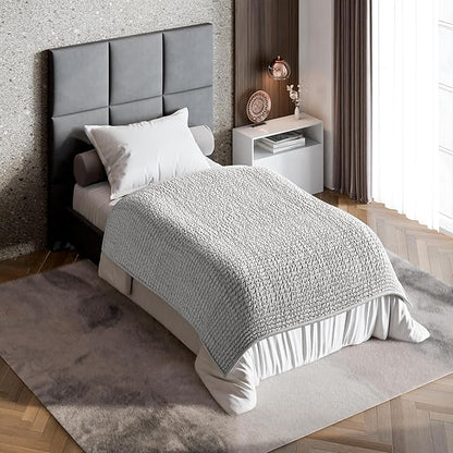 PAULATO BY GA.I.CO. Waterproof Blanket for Bed – Twin Size Cover for Incontinence – Machine Washable Stain-Resistant Protector for Couch and Sofa – Absorbent Pad - Light Grey