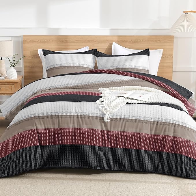 Litanika Twin Comforter Set Red Black - 2 Pieces Lightweight Summer Bedding Set, All Season Down Alternative Comforter (1 Comforter, 2 Pillowcases)