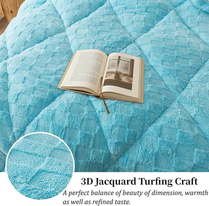 ELNIDO QUEEN® Fluffy Comforter Set Queen, Light Blue Winter Fleece Comforter Ultra Soft & Extra Pluffy Plush Comforter Set, Cozy Fuzzy Bed Comforter 3 Pieces (1Comforter, 2 Pillowcases),92x88 inch