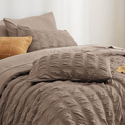 Bedsure Bed in a Bag Full - 7 Pieces Plaid Seersucker Bedding Comforter Sets, Soft Lightweight Affogat Boho Bed Set with Comforters Full Size, Sheets, Pillowcases & Shams
