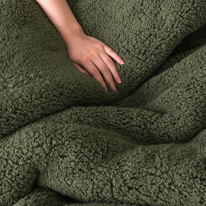 Warm Ultra-Soft Sherpa Fleece Fluffy Comforter Queen Set - Plush Cozy Olive Green Sherpa Bedding Down Alternative Blanket Comforter and 2 Pillowshams Winter Fall for Full/Queen Size Bed