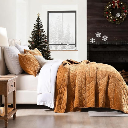 Homzard Velvet Carmel Gold King Size Comforter Set, King Size Quilt Set Velvet Quilt Bedding Set, Soft Bedspread Coverlet, Luxury Bedding for All Season,3 Pieces Bed Set