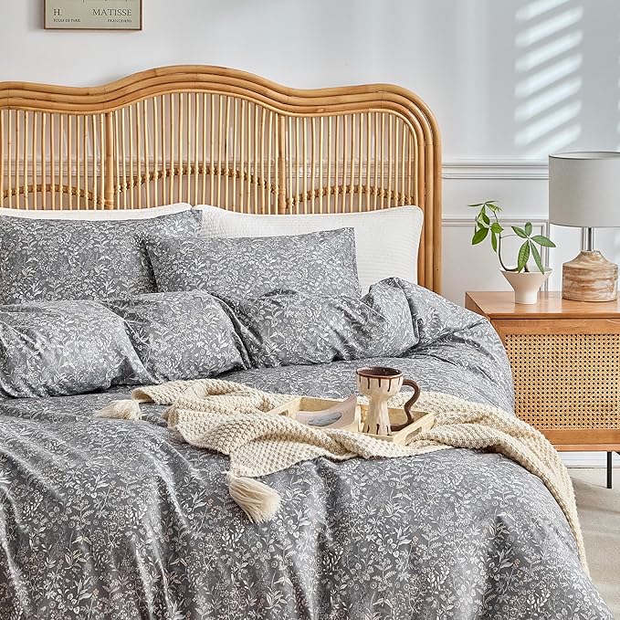 Boho Grey Comforter Set for Bedroom, Dormitory 3 PCS Warm Lightweight Quilted Comforter Set for Cold Sleeper 80x90 Botanical Floral Bedding Set, Full Size