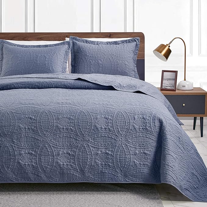 Love's cabin King Size Quilt Set Blue Bedspreads - Soft Bed Summer Lightweight Bedspread Comforter - Modern Style Coin Pattern Coverlet for All Season - 3 Pieces (1 Quilt, 2 Pillow Shams)