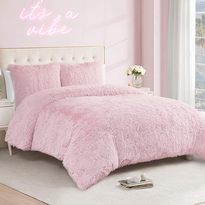 Juicy Couture Shaggy Faux Fur Pink Full/Queen Comforter Set - Soft and Cozy 3-Piece Machine Washable Bedding Comforter and Sham Set
