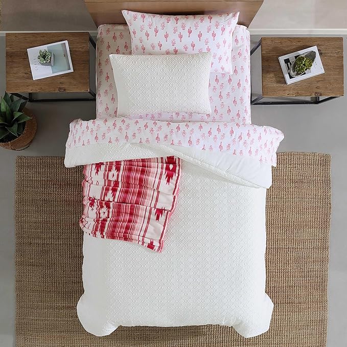 Wrangler - Twin Comforter Set, Soft & Smooth Bedding, Wrinkle-Resistant, 6 Piece Bed Set with Matching Sheet Set, Pillowcase and Throw Blanket for Couch or Bed (Sedona Geometric White)