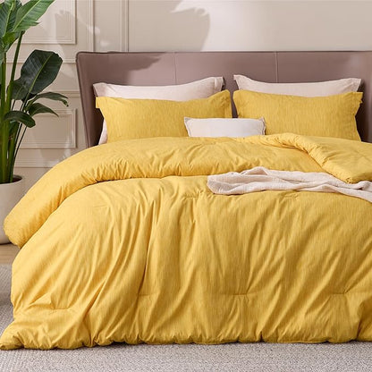 Bedsure Full Comforter Set - Dark Red Soft Bedding for All Seasons, Cationic Dyed Bed Set, 3 Pieces, 1 Full Size Comforter (82"x86") and 2 Pillow Shams (20"x26"+2")