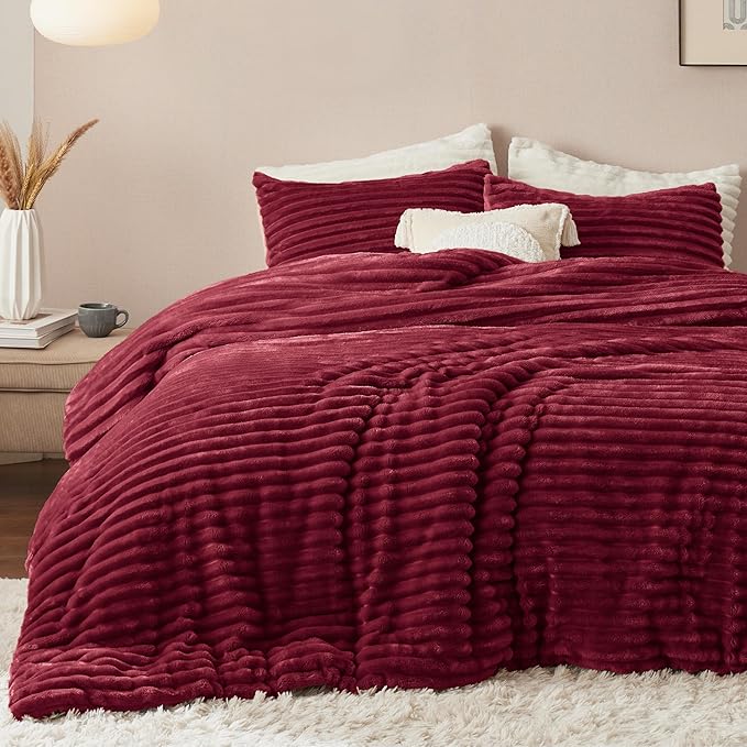 Bedsure King Size Comforter Set - GentleSoft™ 3 Pieces Fluffy Double-Side Fleece Comforter Set, Cozy Striped Room Decor Aesthetic, Luxury Red King Bedding with 2 Pillowcases, 104x90 Inches