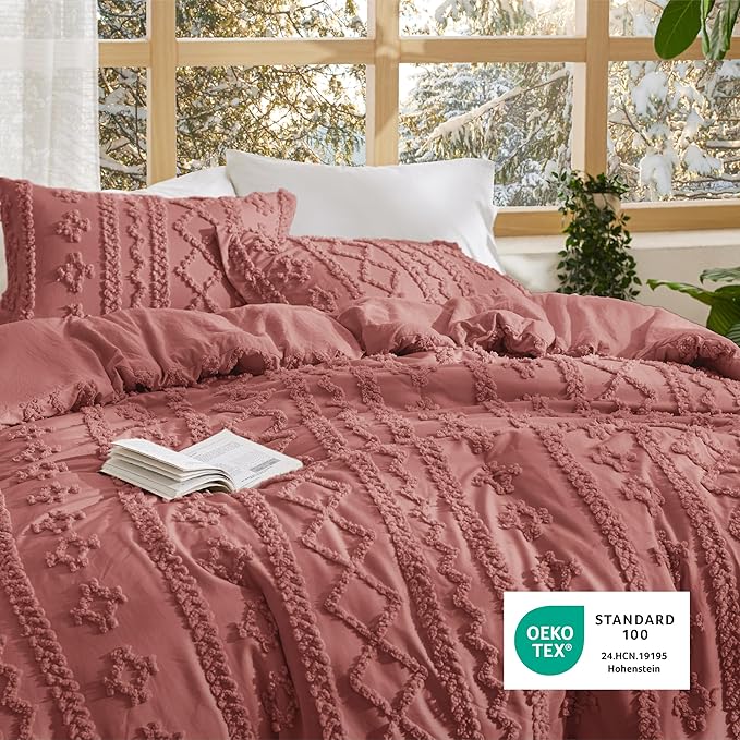 Bedsure Tufted Boho Comforter Set King Size - Grayish Pink Boho Bed Set, GentleSoft™ 3 Pieces Farmhouse Shabby Chic Embroidery Bedding, Gifts for Woman, Soft Jacquard King Comforter for All Seasons